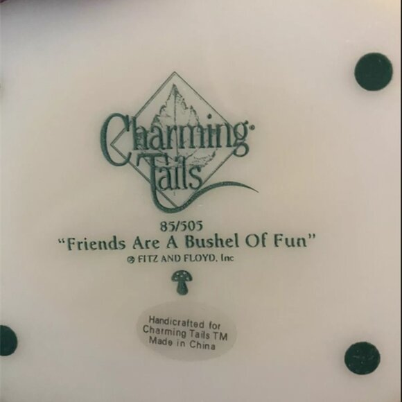 Fitz and Floyd Charming Tails: Friends Are A Bushel Of Fun - 85/505 In Box - Picture 4 of 9